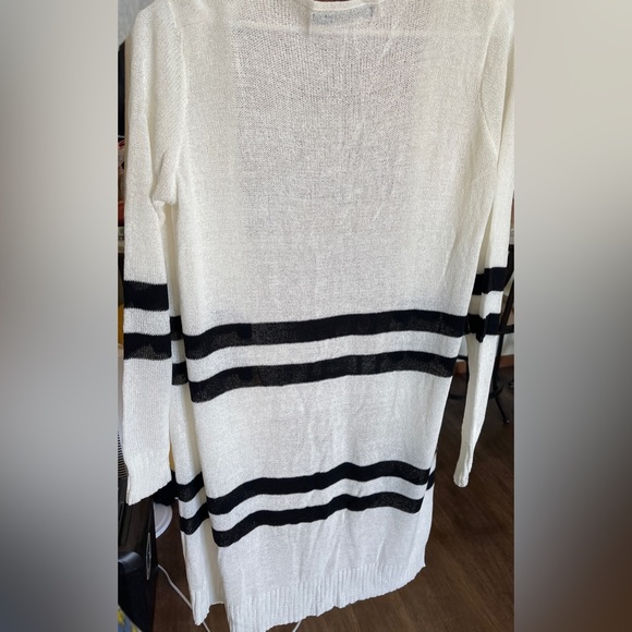 Doe and Rae Cardigan - Picture 2 of 2